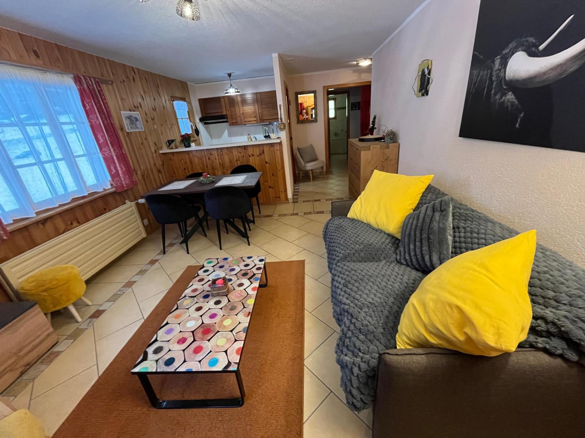 L'herensarde, Bel Avec Jardin-terrasse Et Garage Evolene